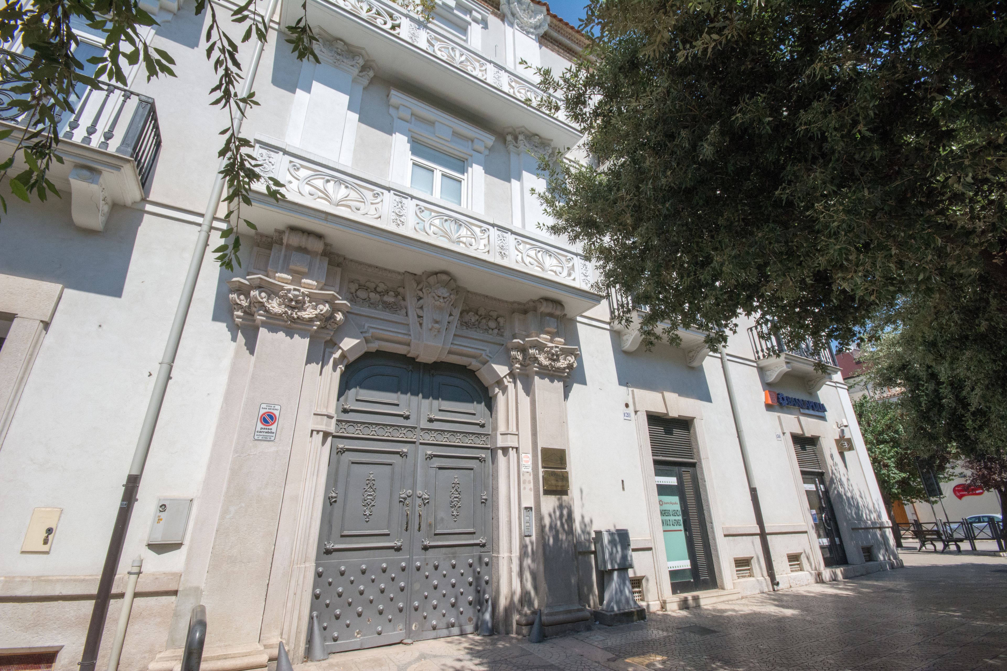Suite & Apartment