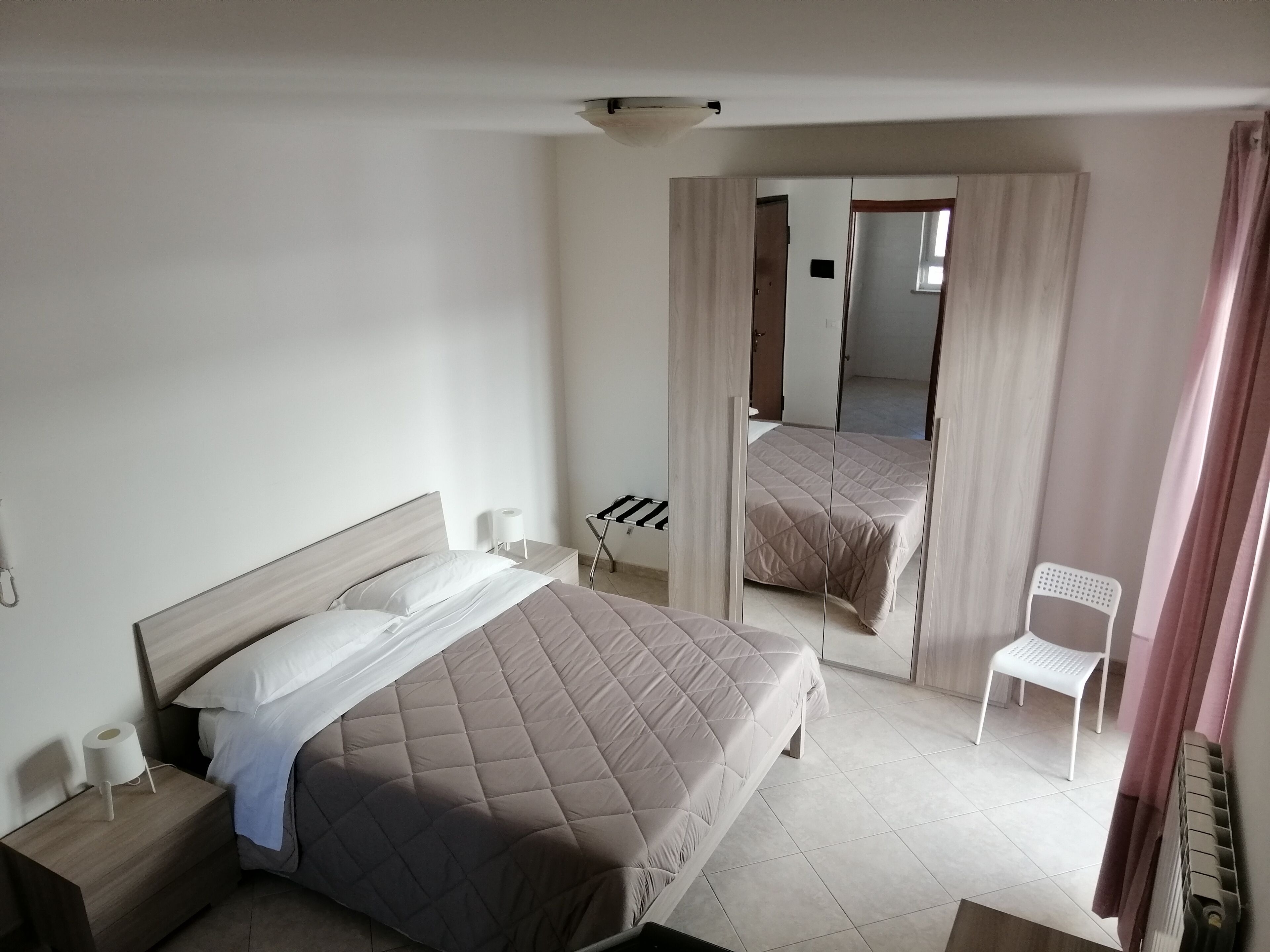 Suite & Apartment