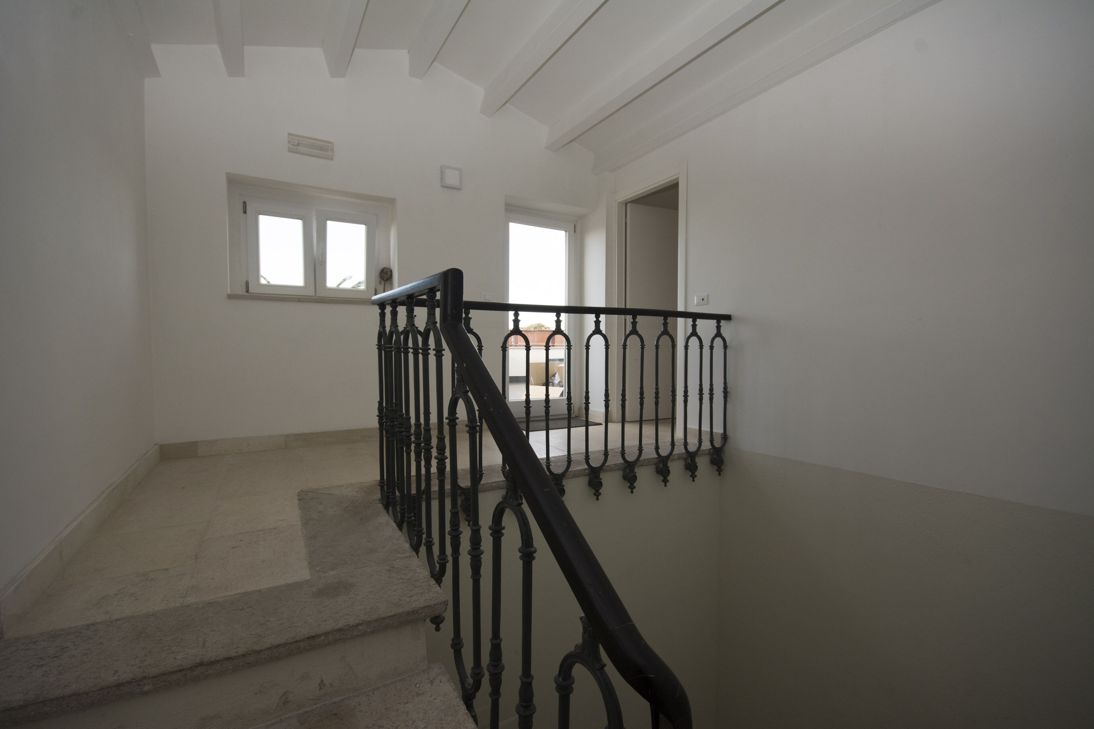 Suite & Apartment