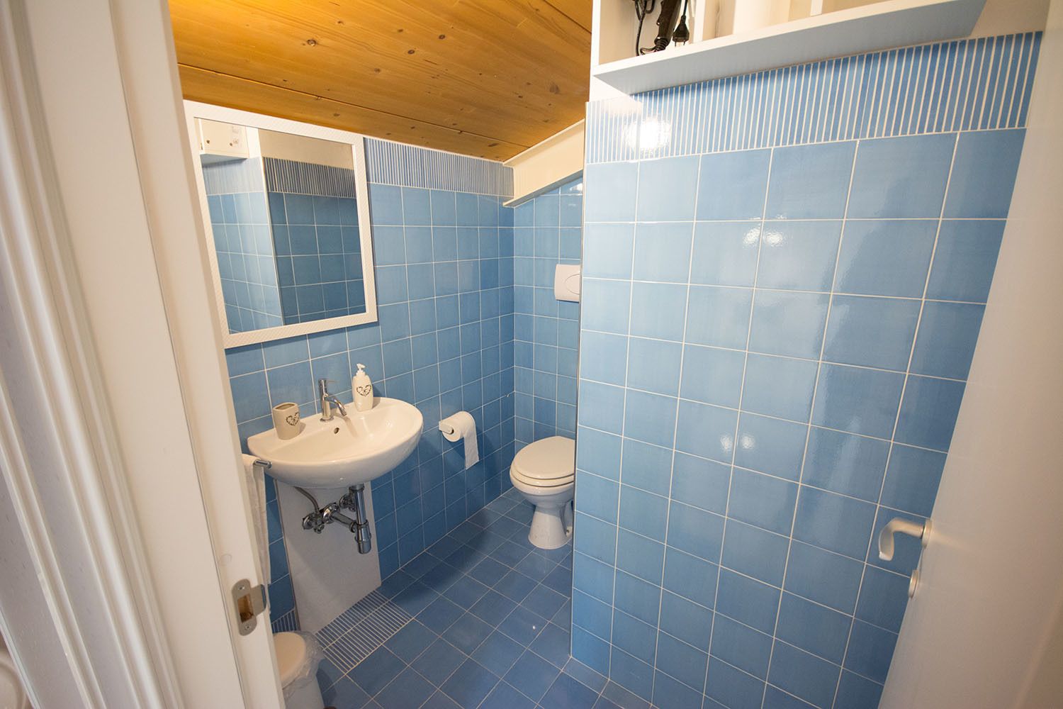 Suite & Apartment
