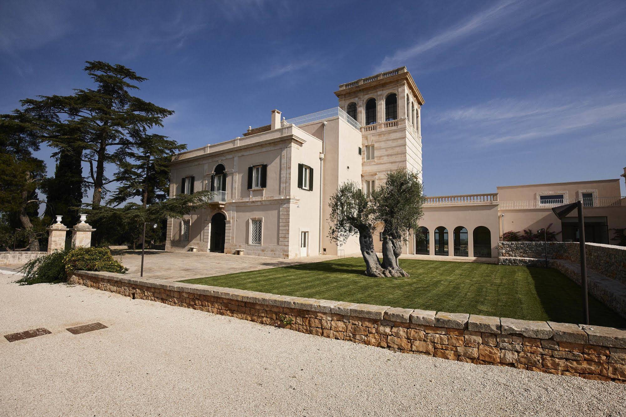 Villa Torre Bianca By Emily Hotel