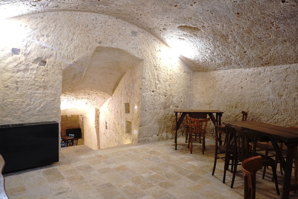 Aque Cave - Le Grotte del Caveoso