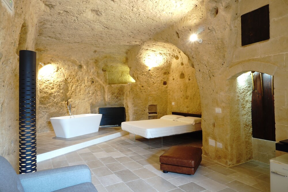 Aque Cave - Le Grotte del Caveoso