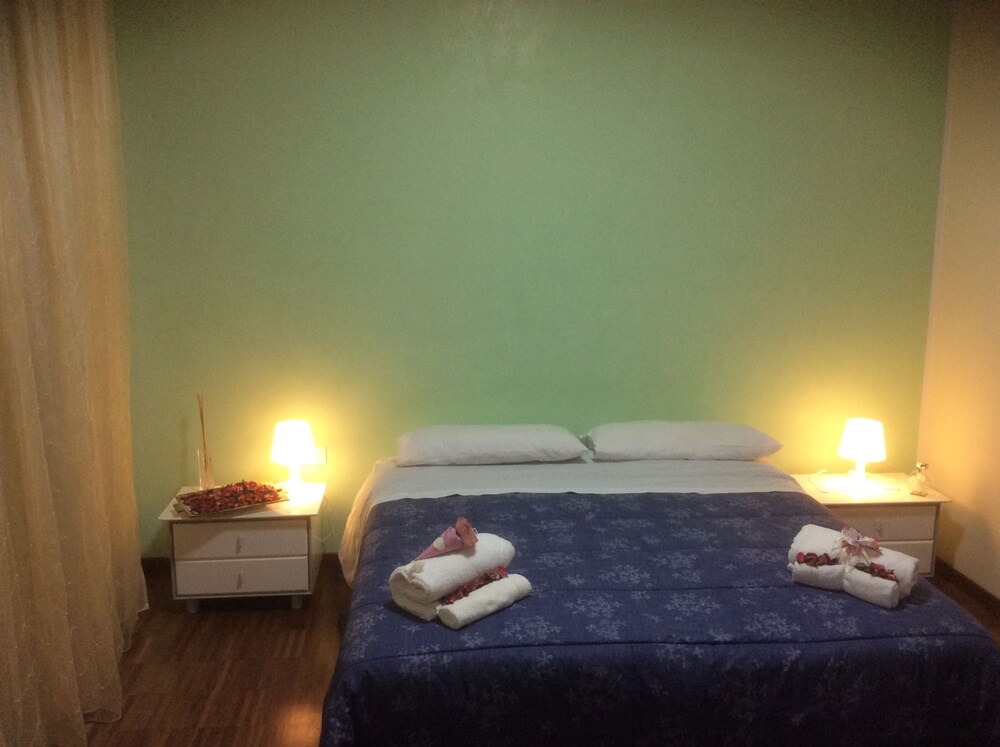 Lombardo Guest House