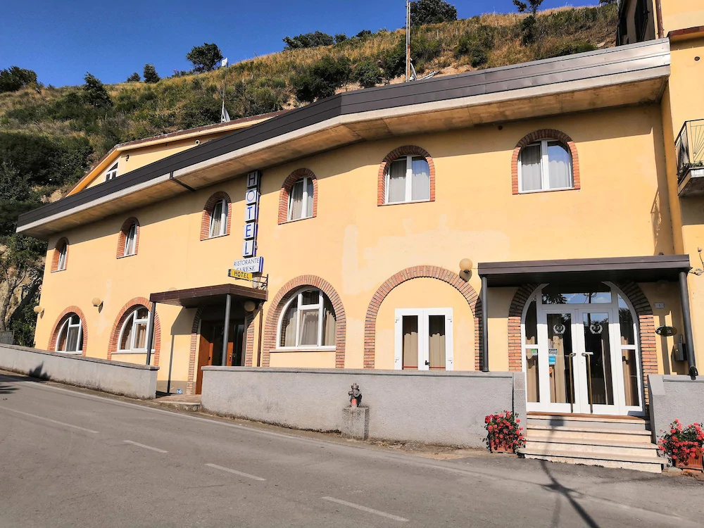 Hotel Ristorante Farese
