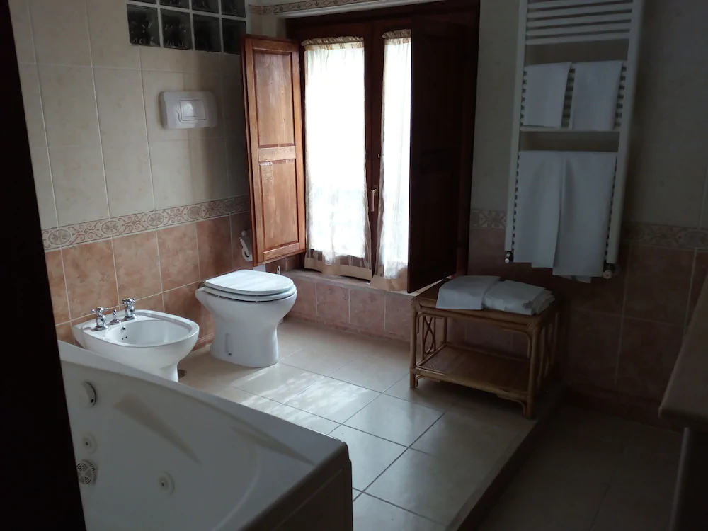 Tavernola Locanda Di Campagna