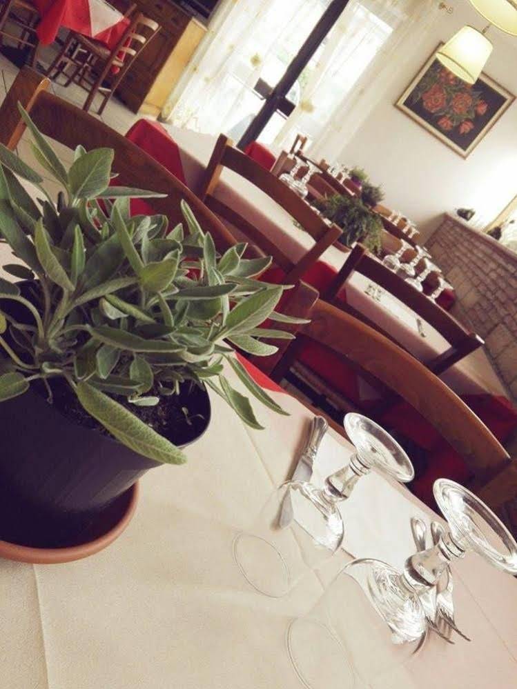 Hotel De Rosa