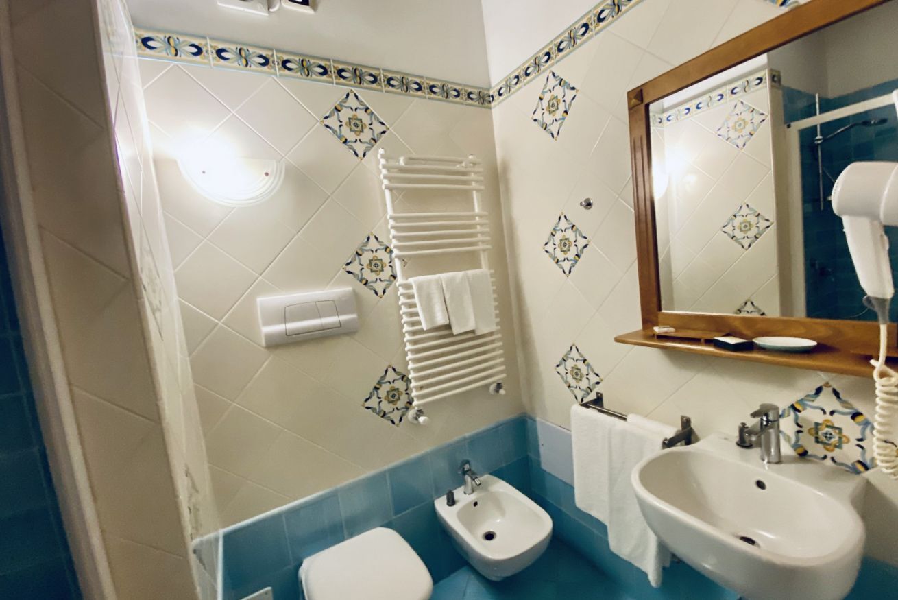 Campagna Waterfalls View Suites