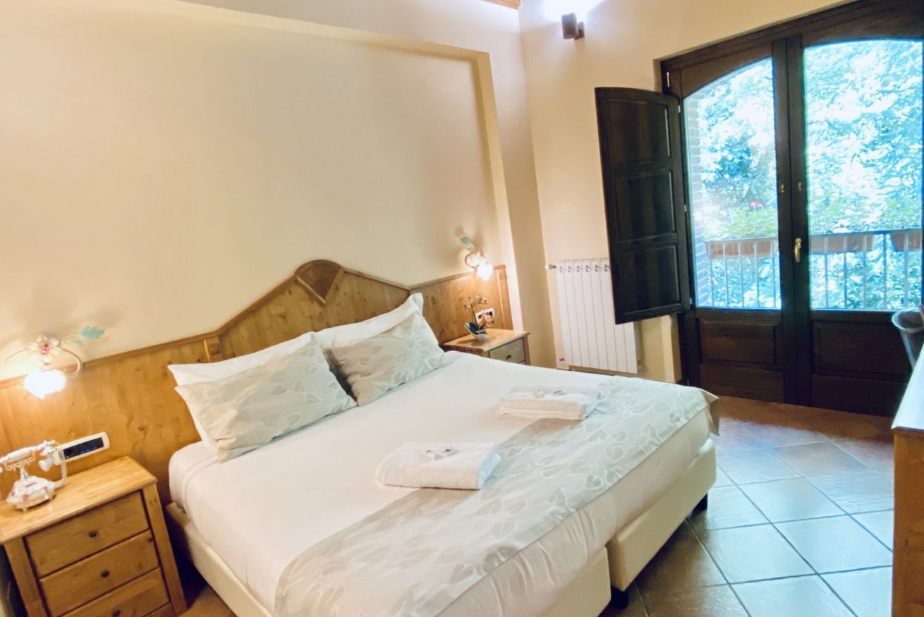 Campagna Waterfalls View Suites
