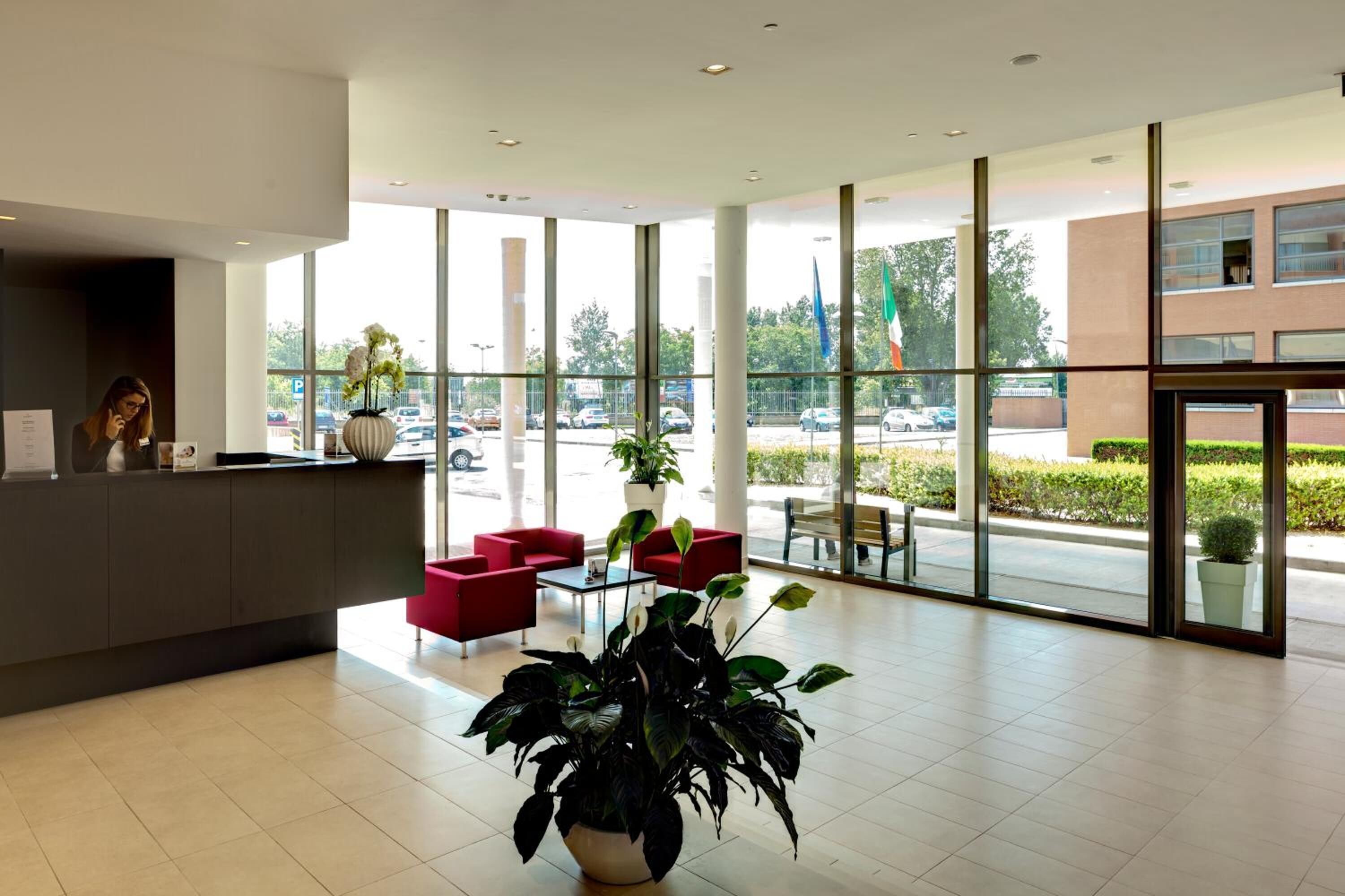 Inn Naples Airport