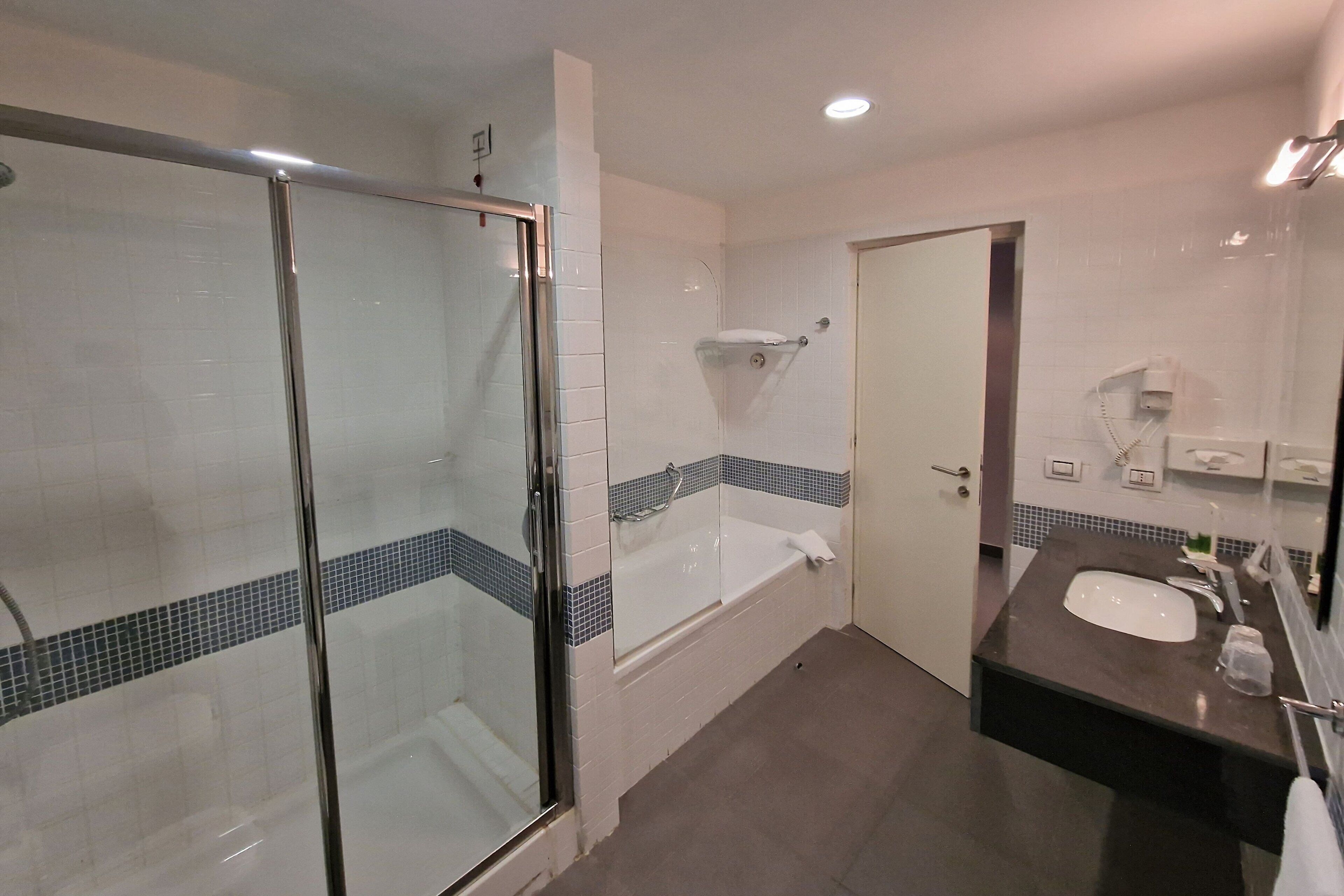 Inn Naples Airport