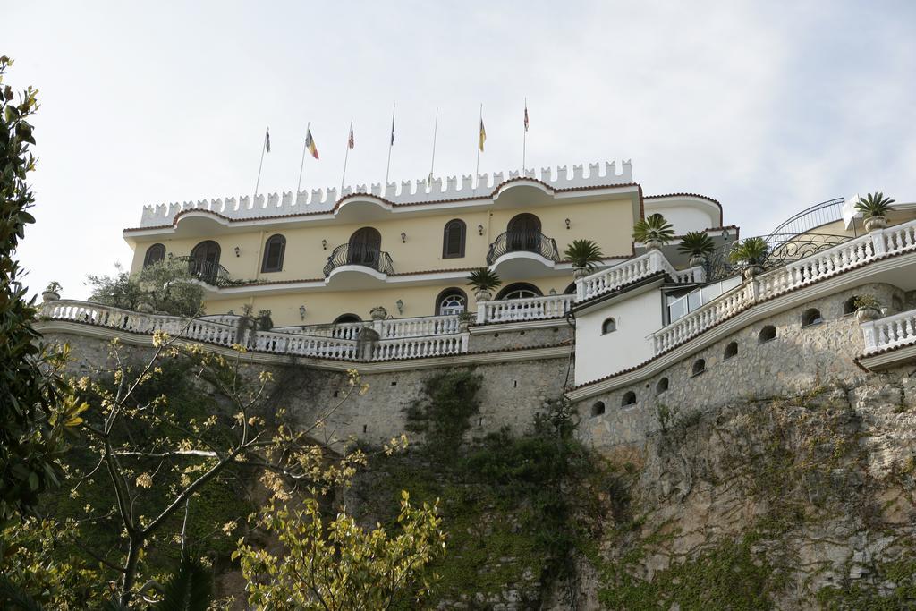 Le Galassie Grand