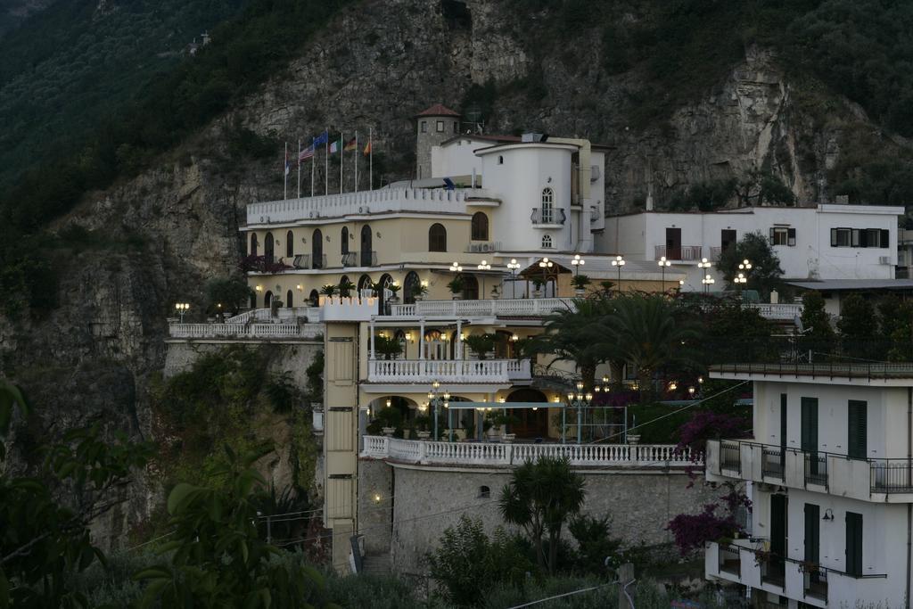 Le Galassie Grand