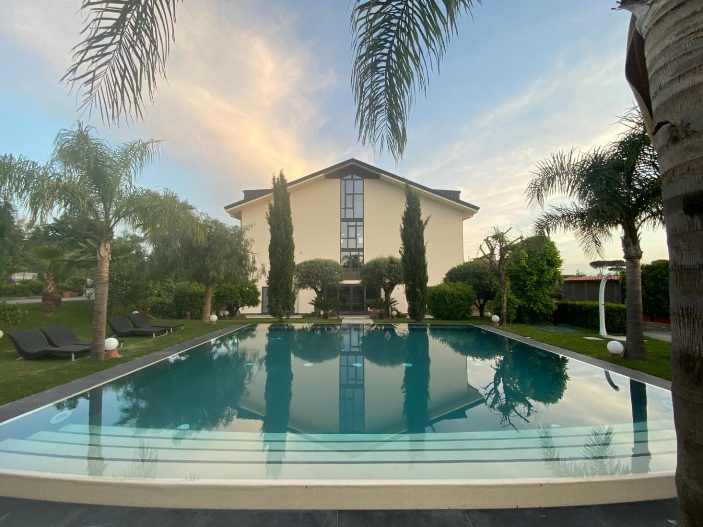 Four Points Flex by Sheraton Naples Marigliano