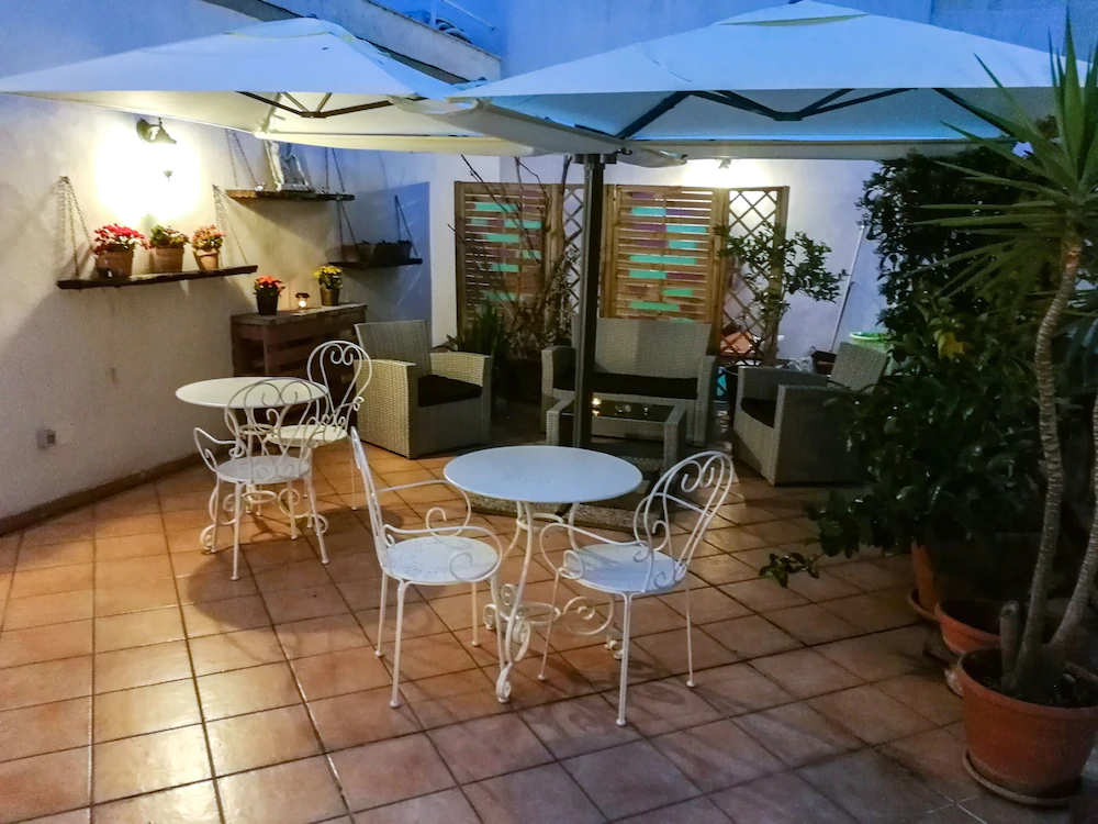 Palazzo Della Loggia B&B