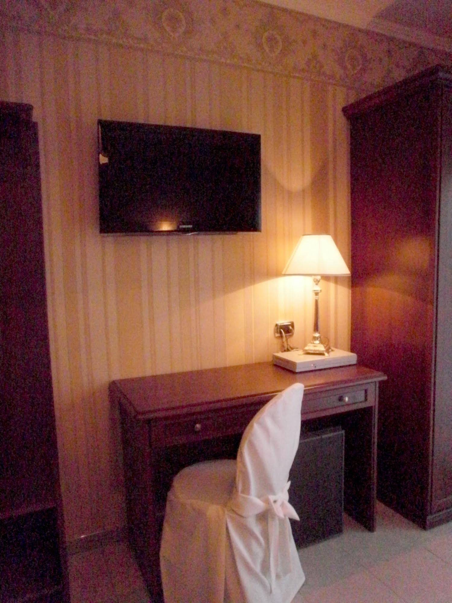 Green Park Hotel