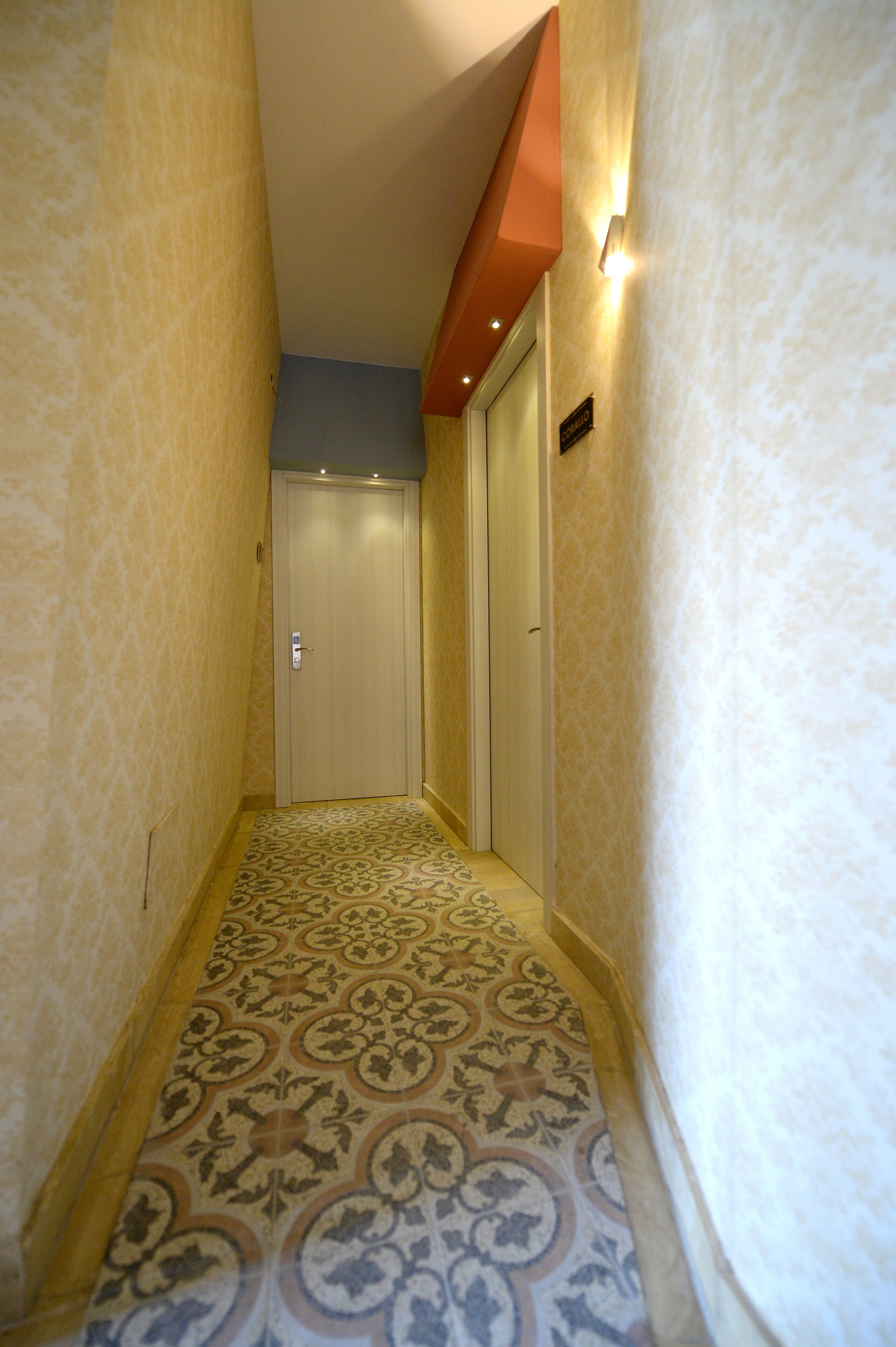 X Hotel