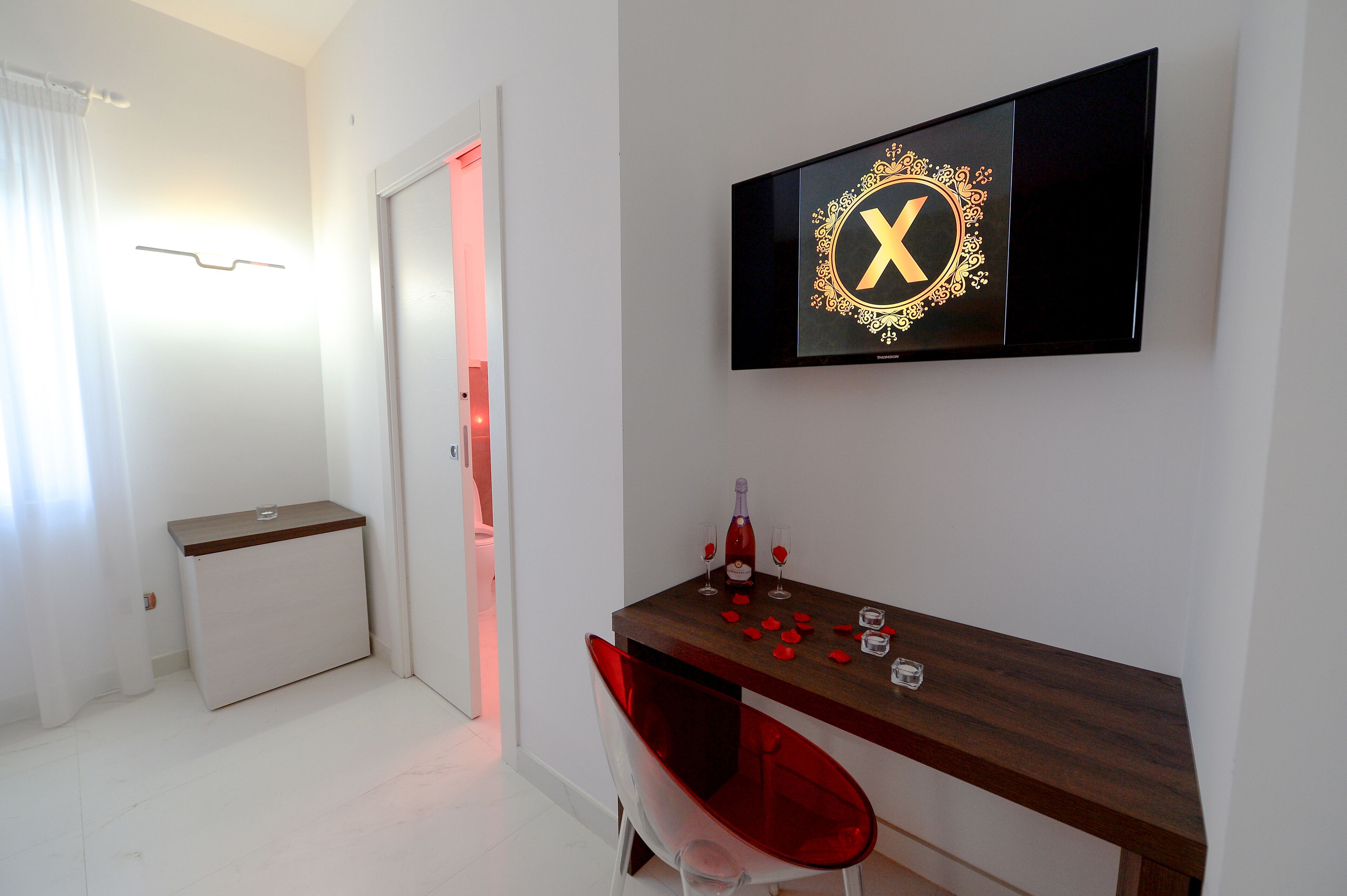 X Hotel
