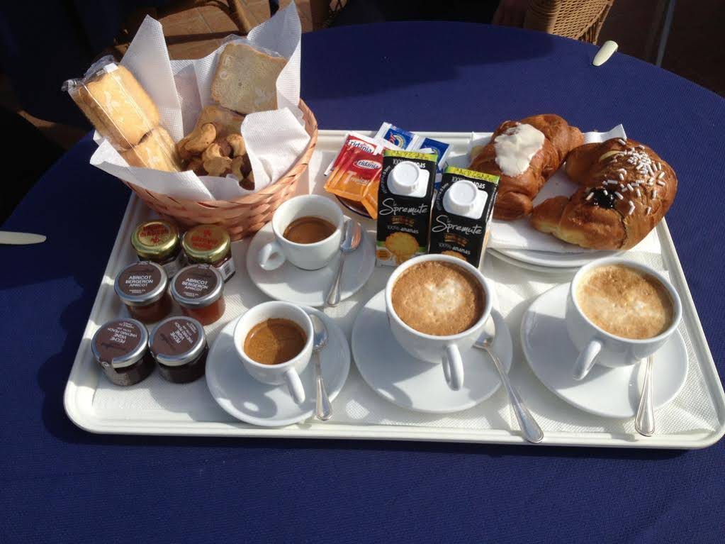 Guest House La Piazzetta