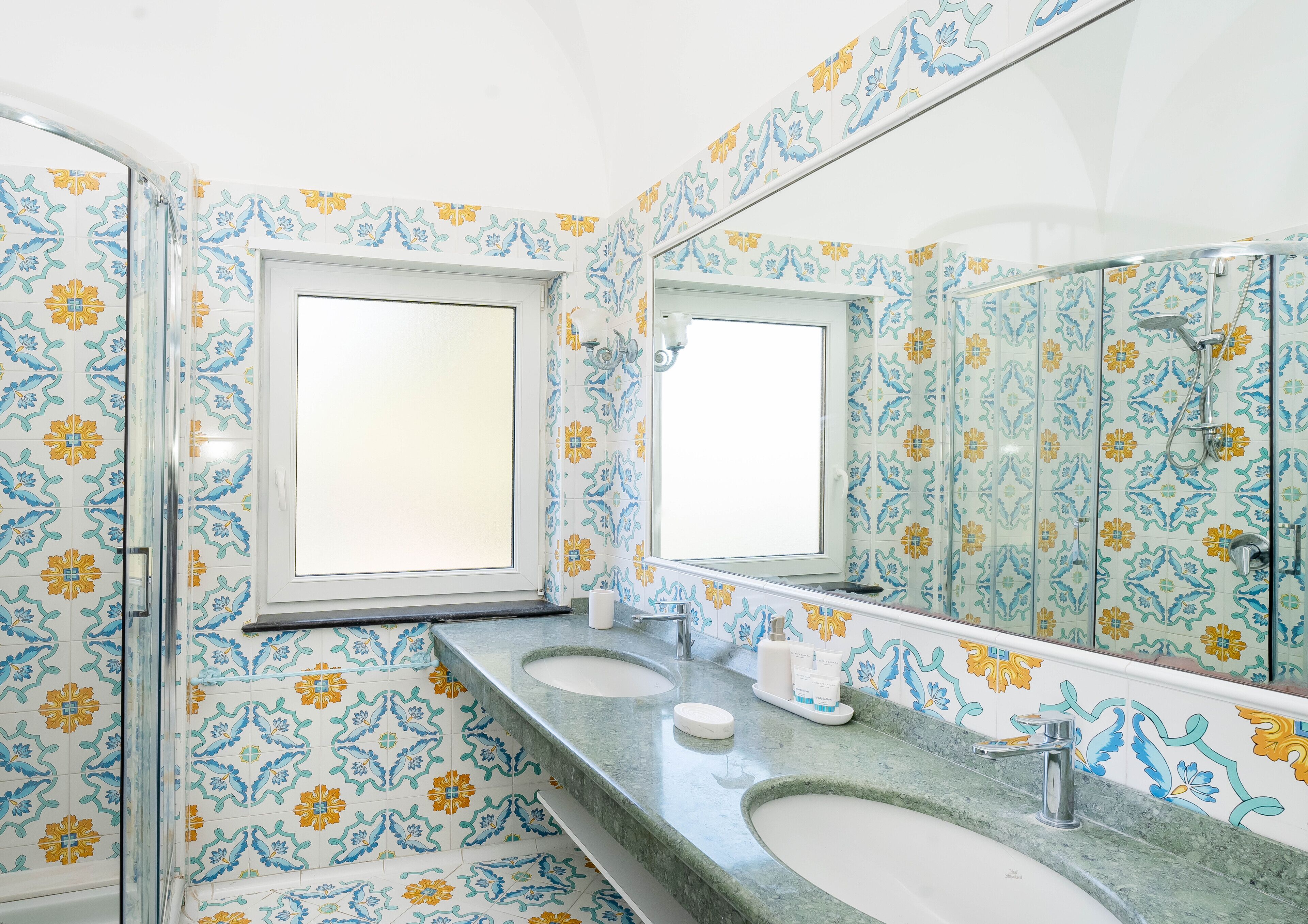 Oliveto Capri Apartments