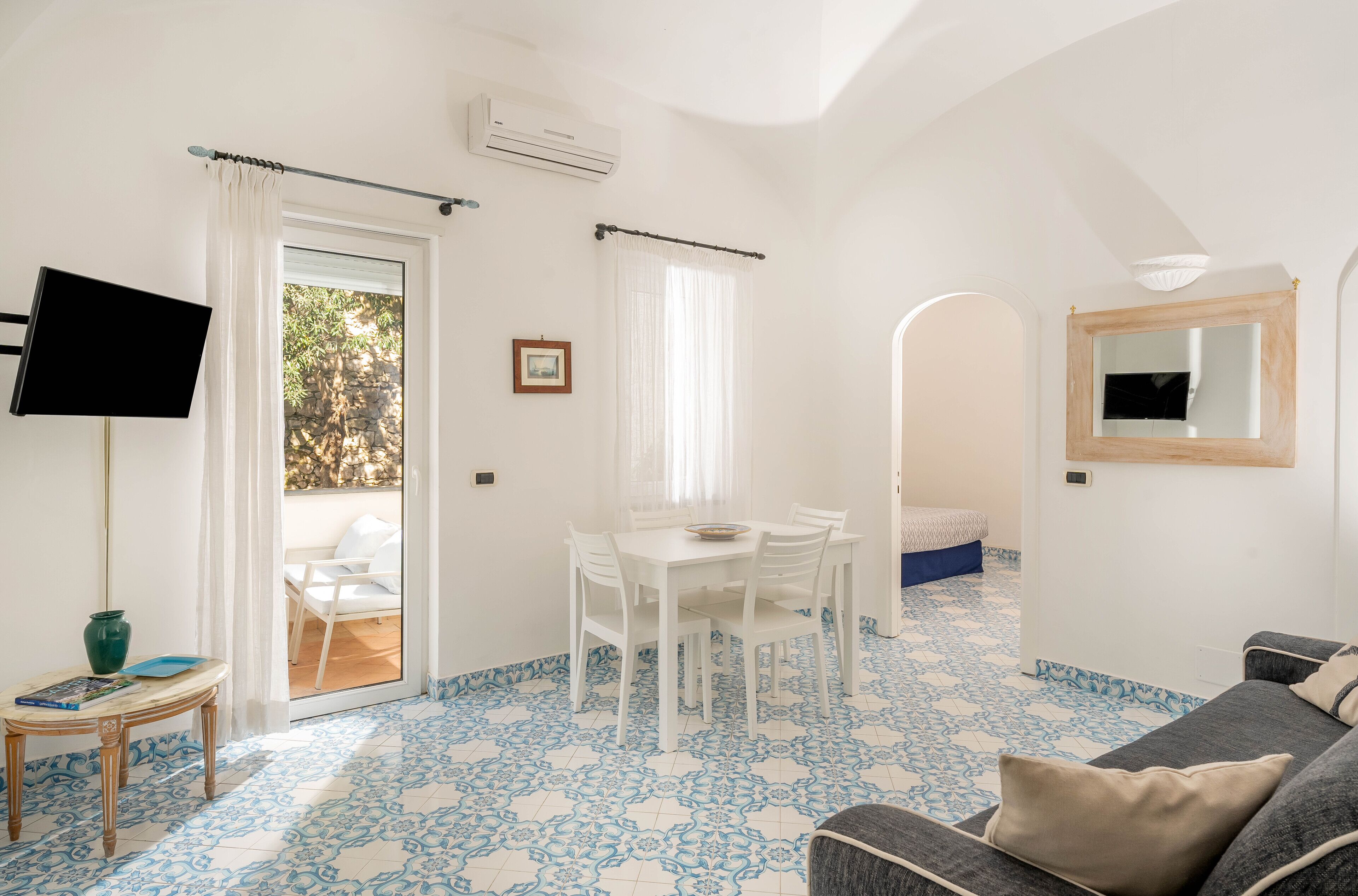 Oliveto Capri Apartments