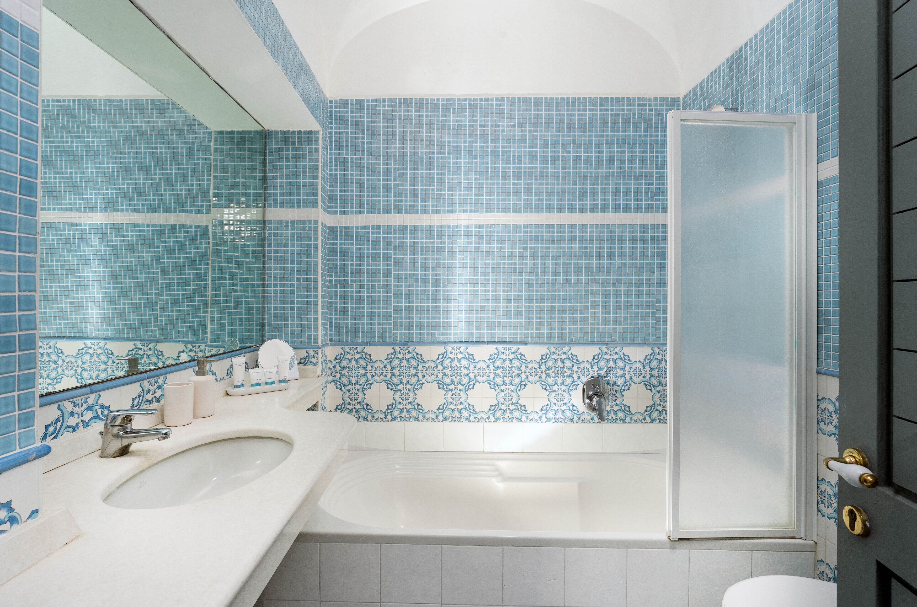 Oliveto Capri Apartments