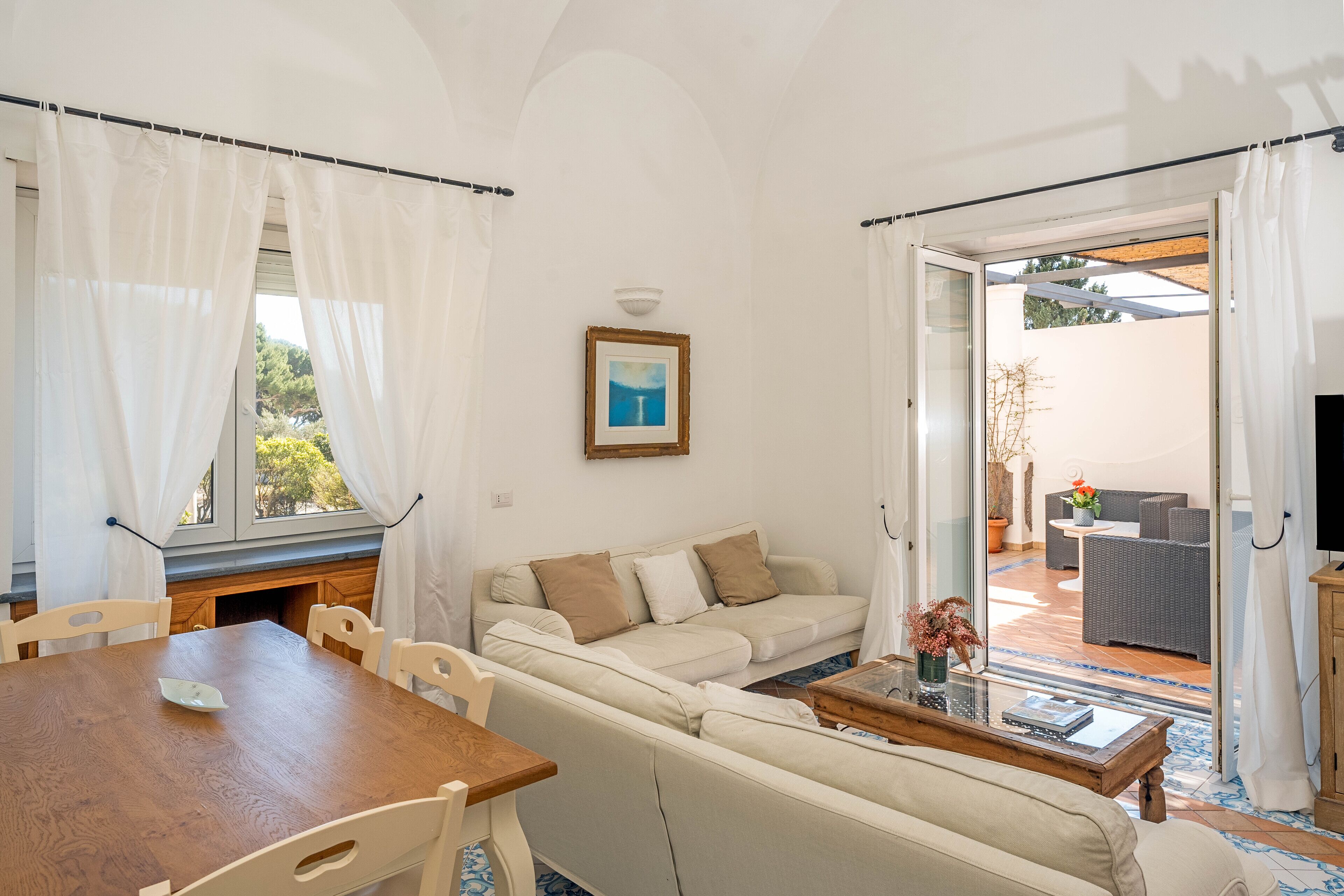 Oliveto Capri Apartments