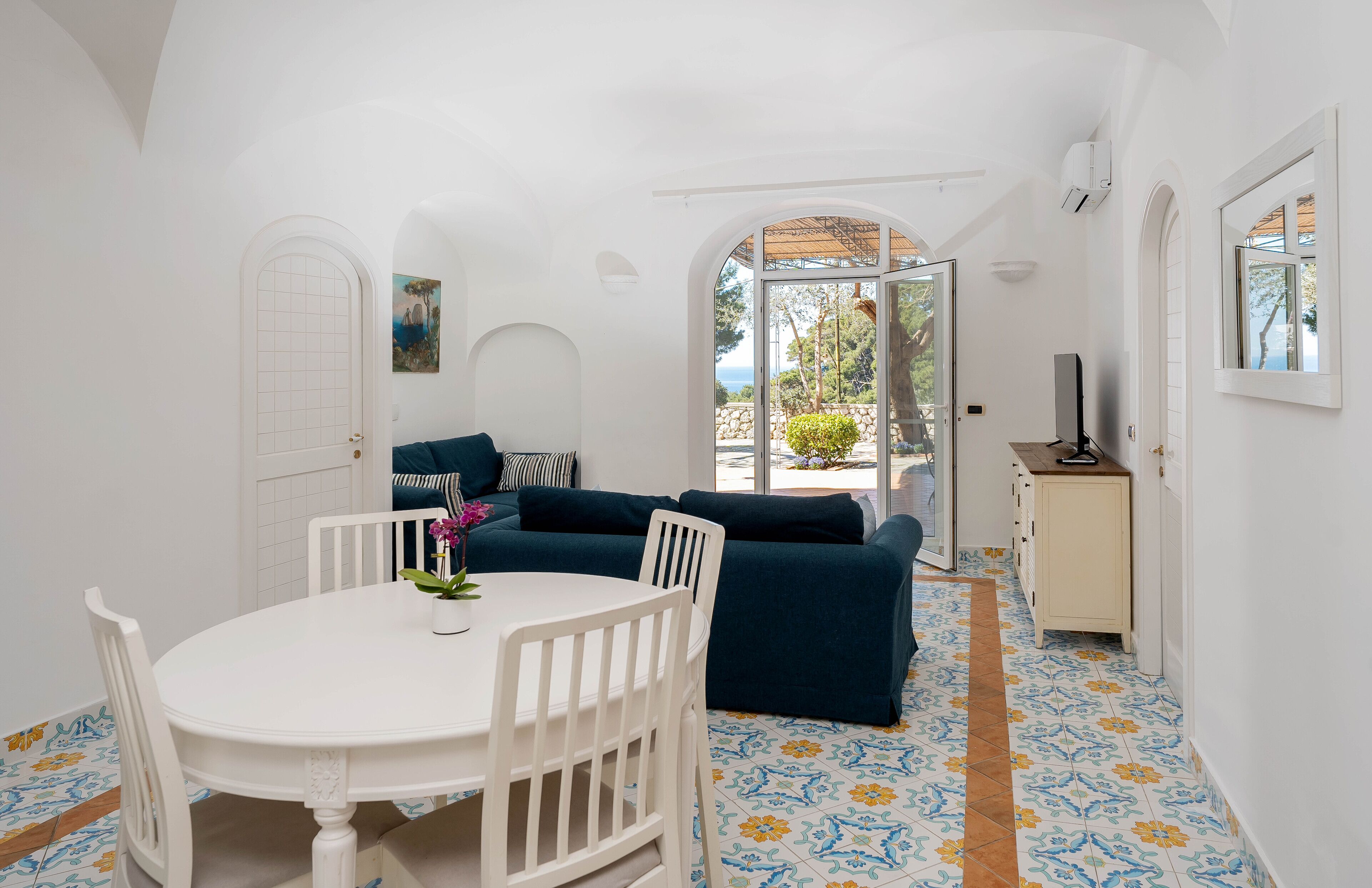 Oliveto Capri Apartments