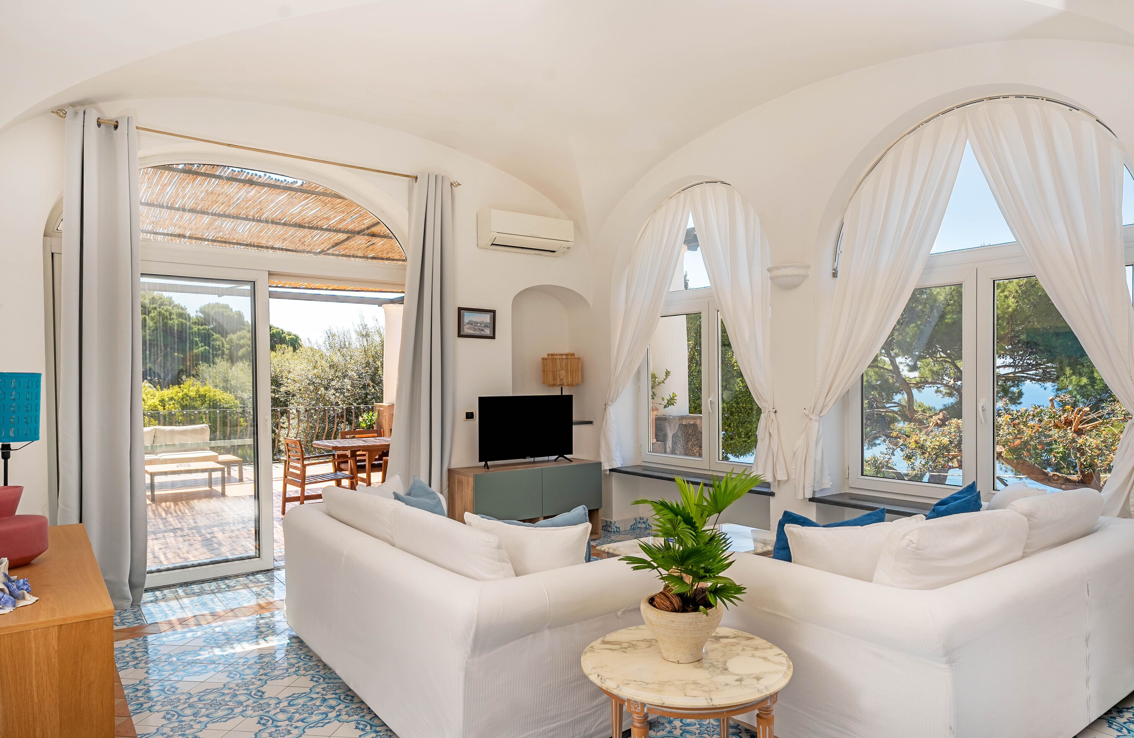 Oliveto Capri Apartments