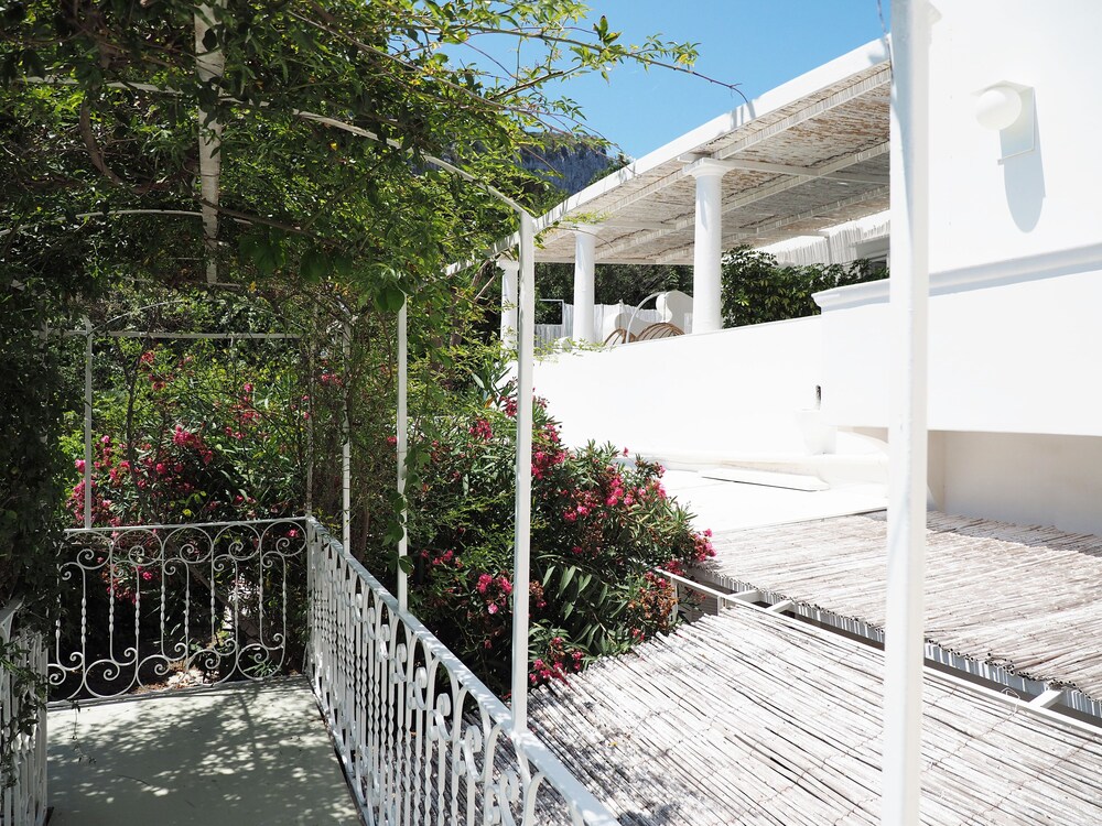 Suite Time Capri Villa La Pergola
