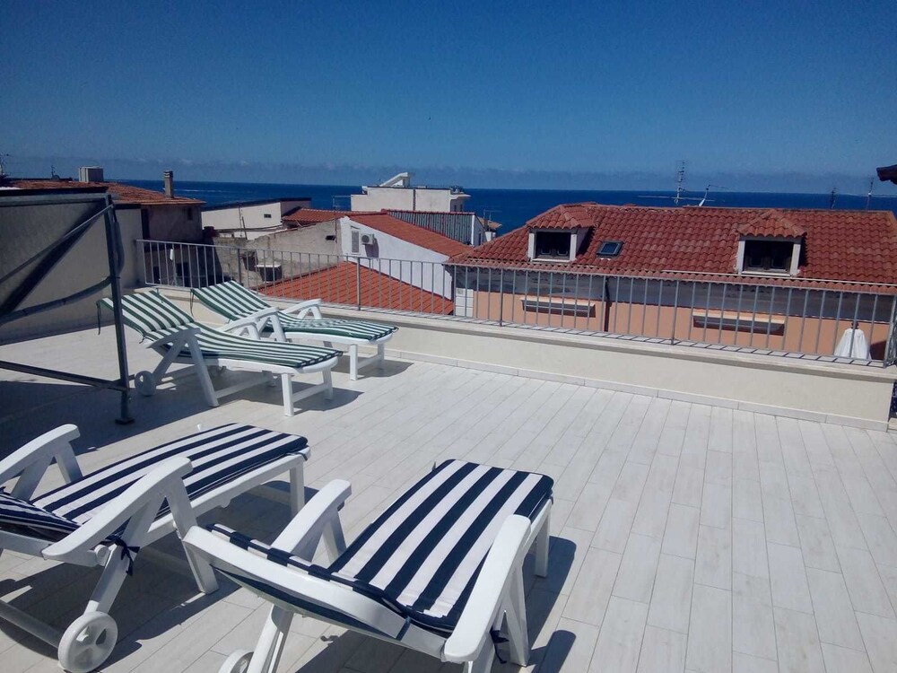 Odissea Residence & Rooms