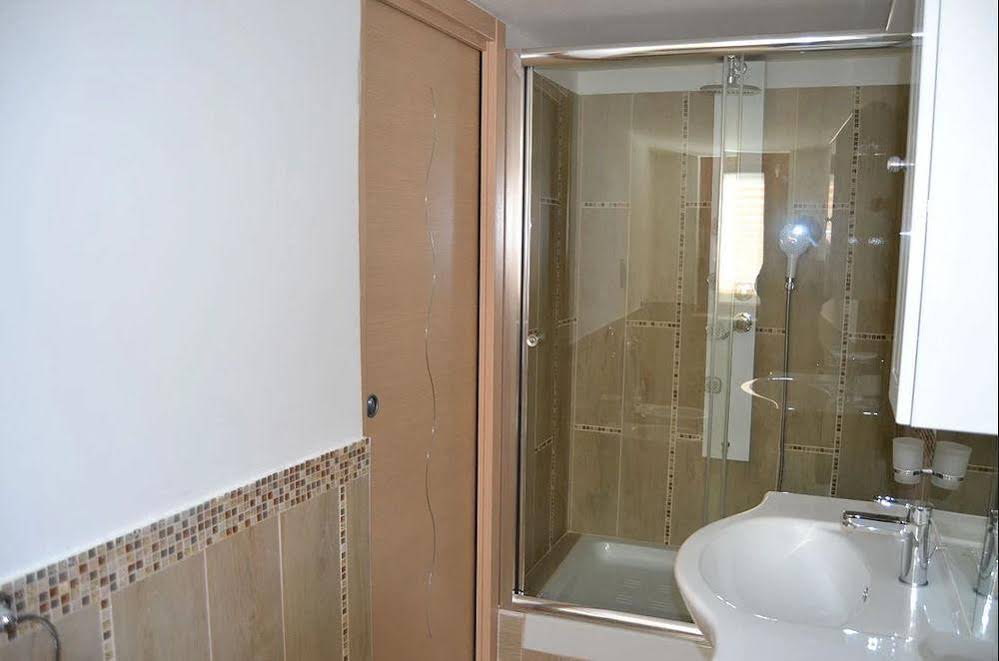 Residence Blue Pearl