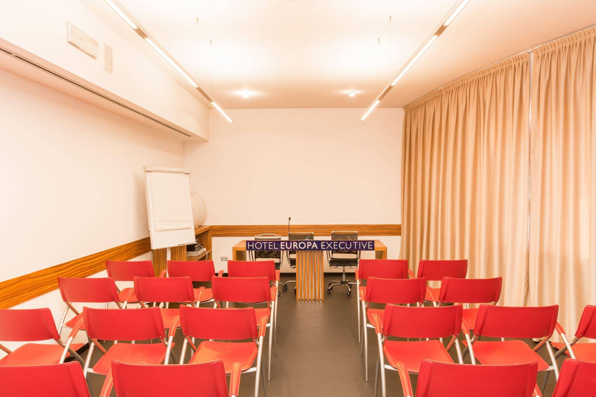 Europa Executive