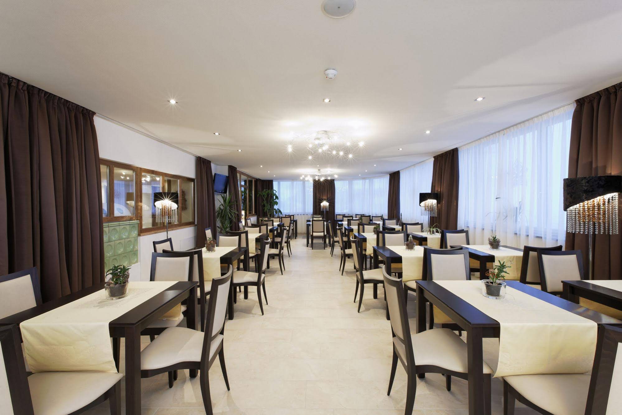 Hotel Amaten