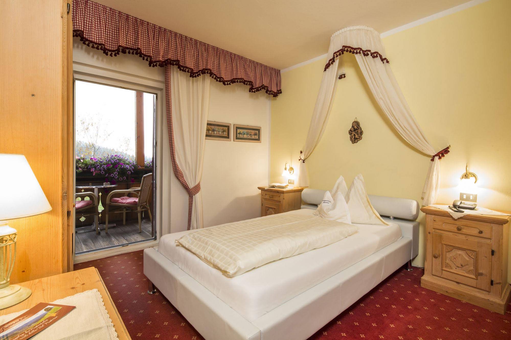Hotel Amaten