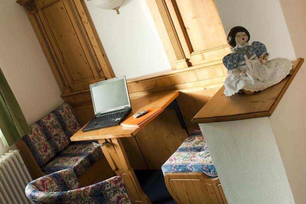 Hotel Alaska
