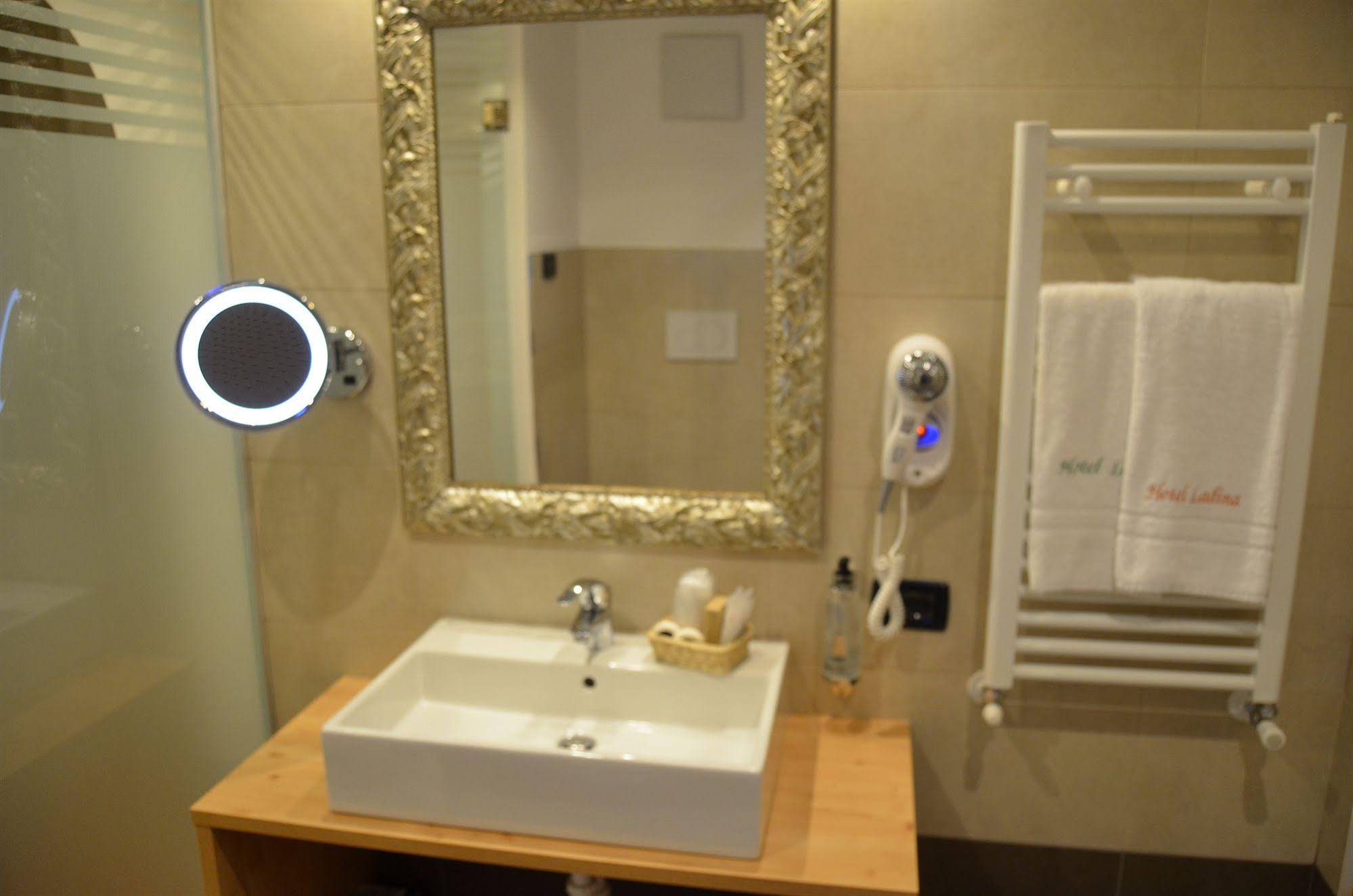 Hotel Ladina