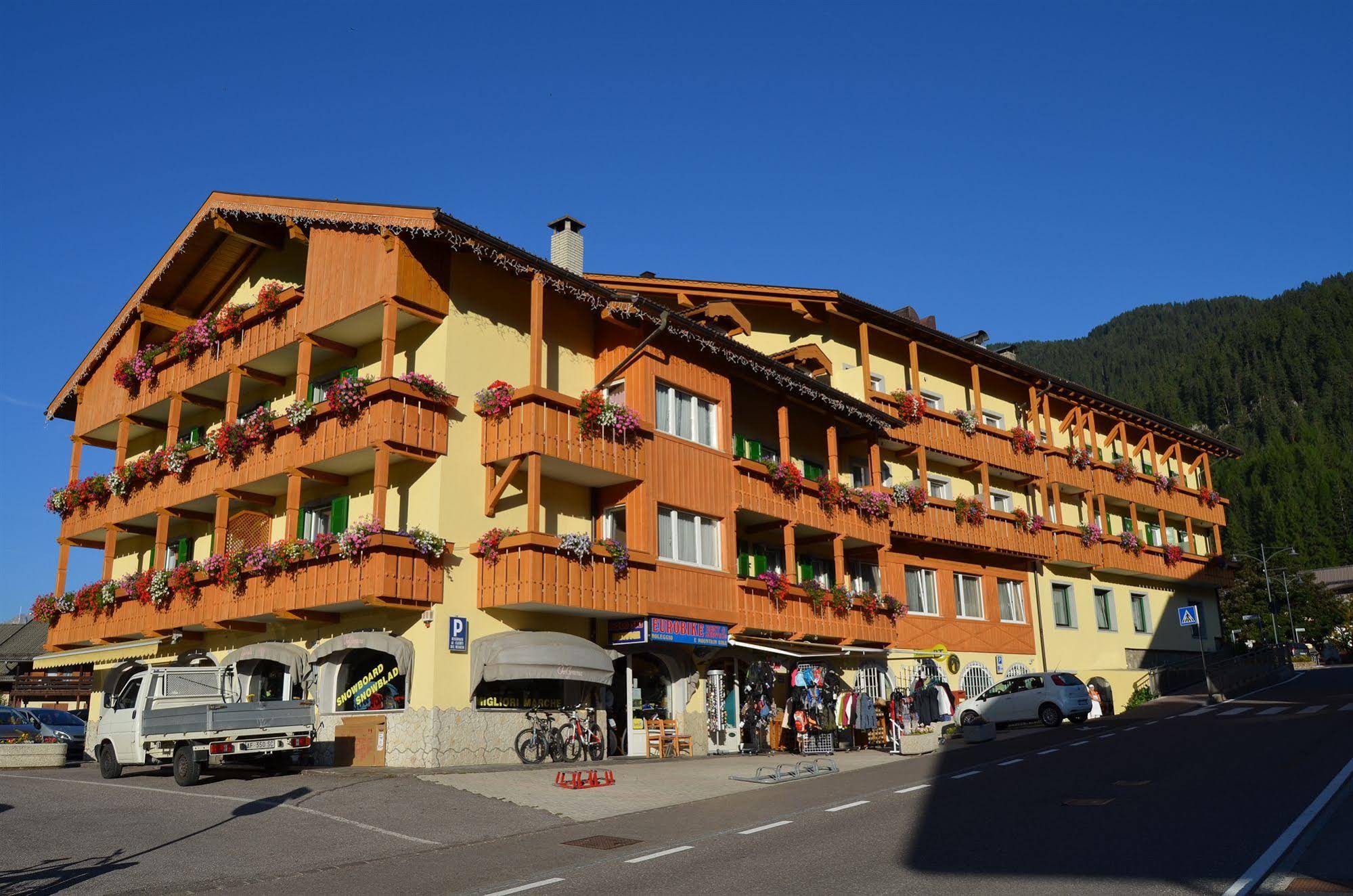 Hotel Ladina