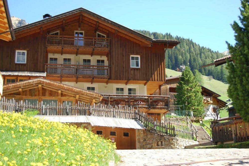 Appartamenti Chalet Orchidea
