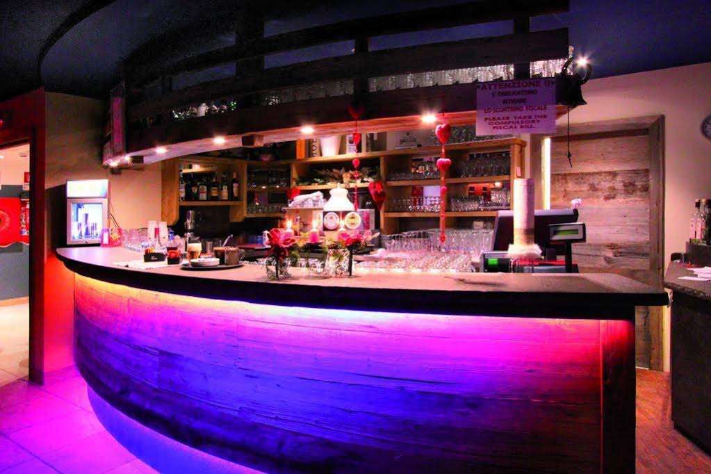 Hotel & Club Bellevue Post
