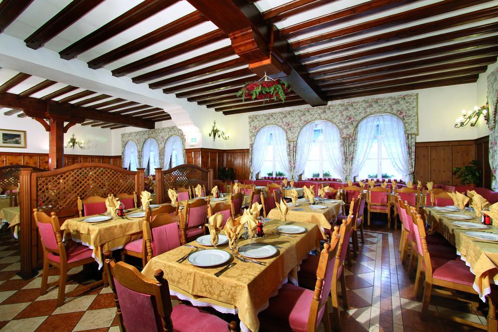Schloss Hotel & Club Dolomiti Historic