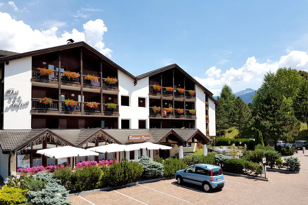 Aparhotel Des Alpes