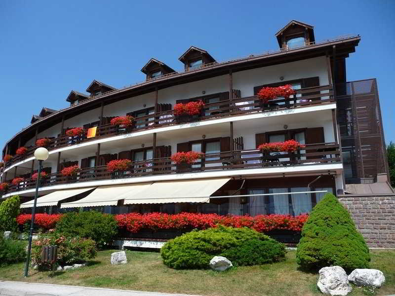 Veronza Residence