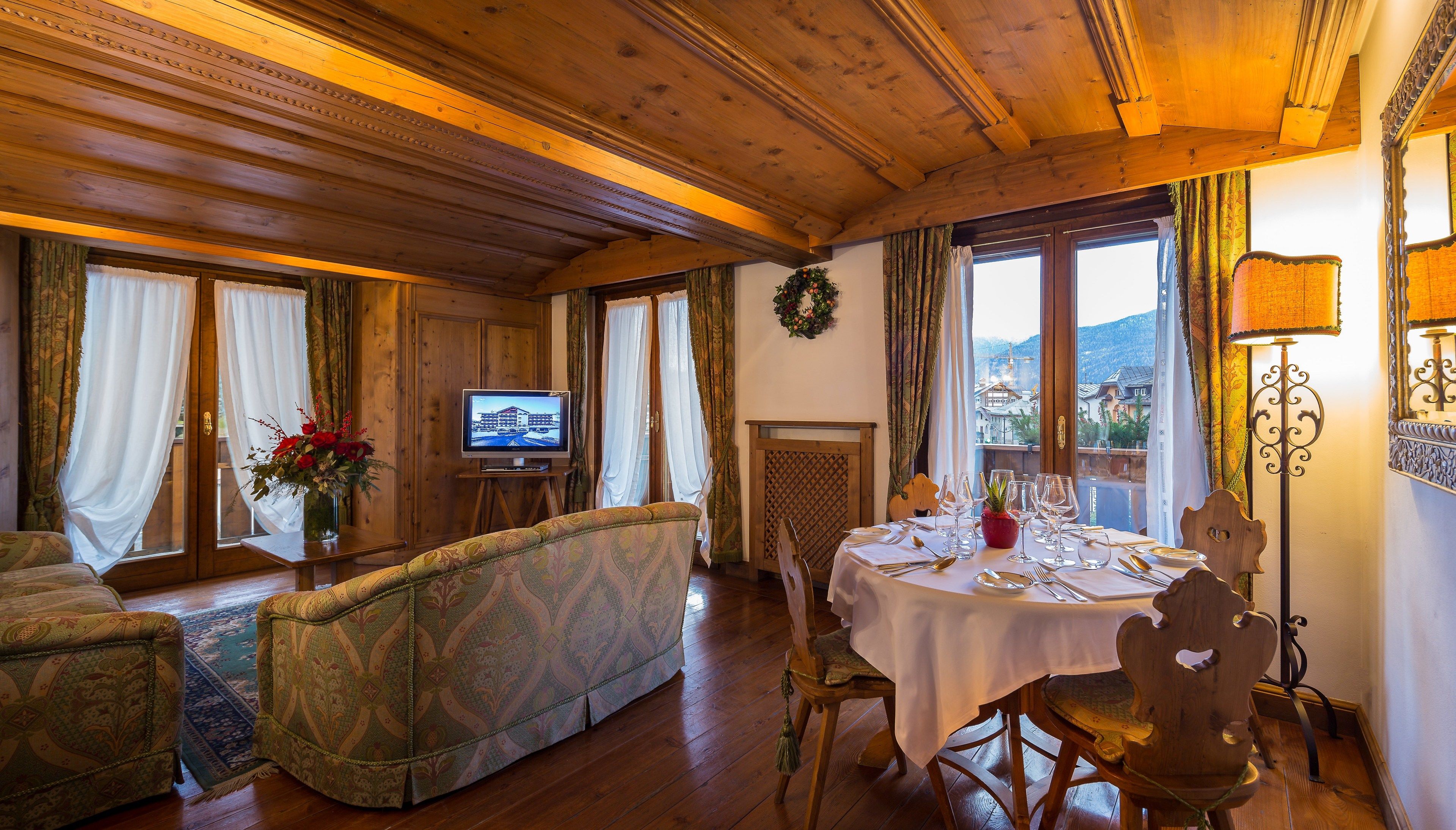 Hotel Bellevue Cortina