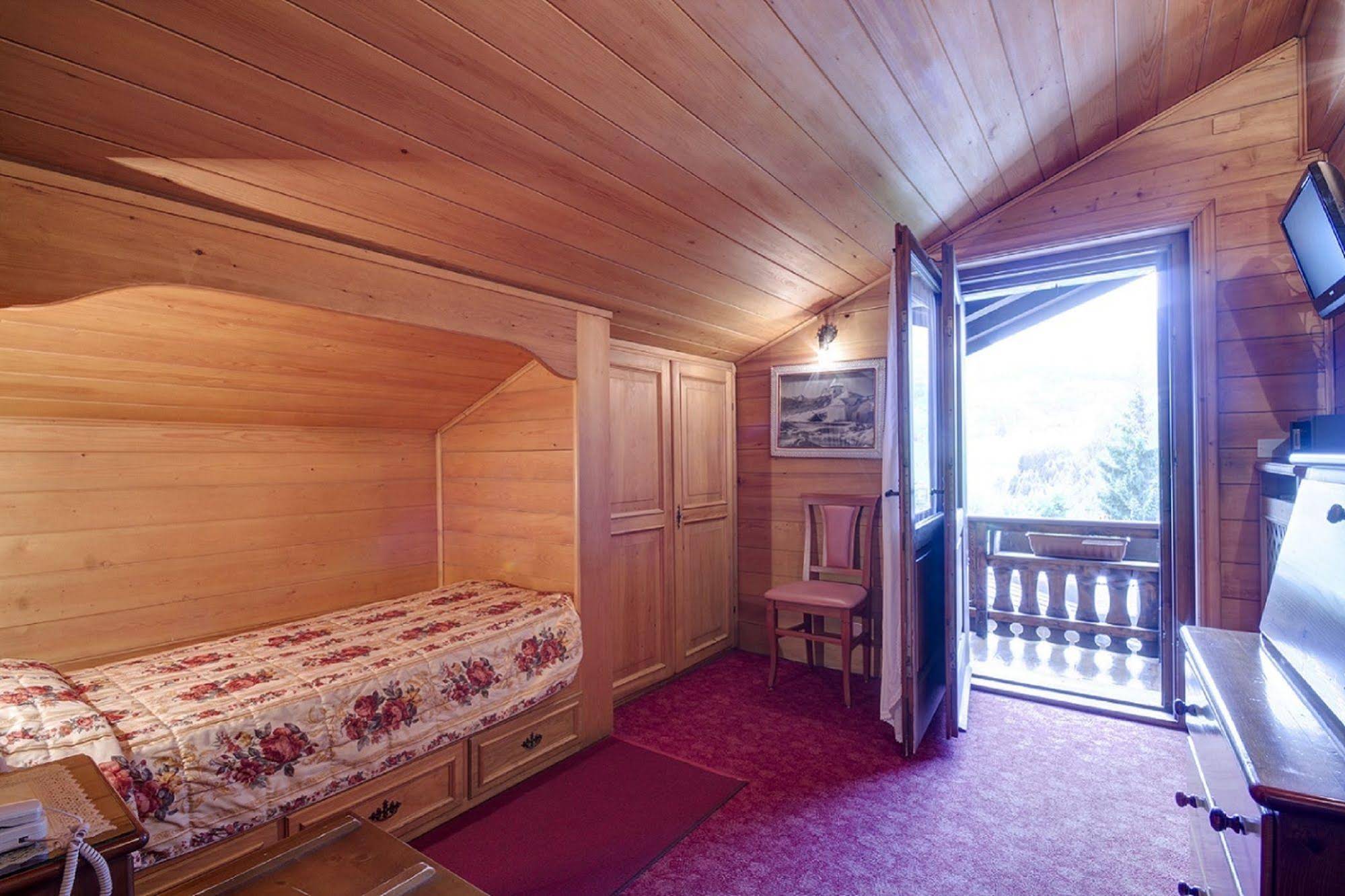 Hotel Serena
