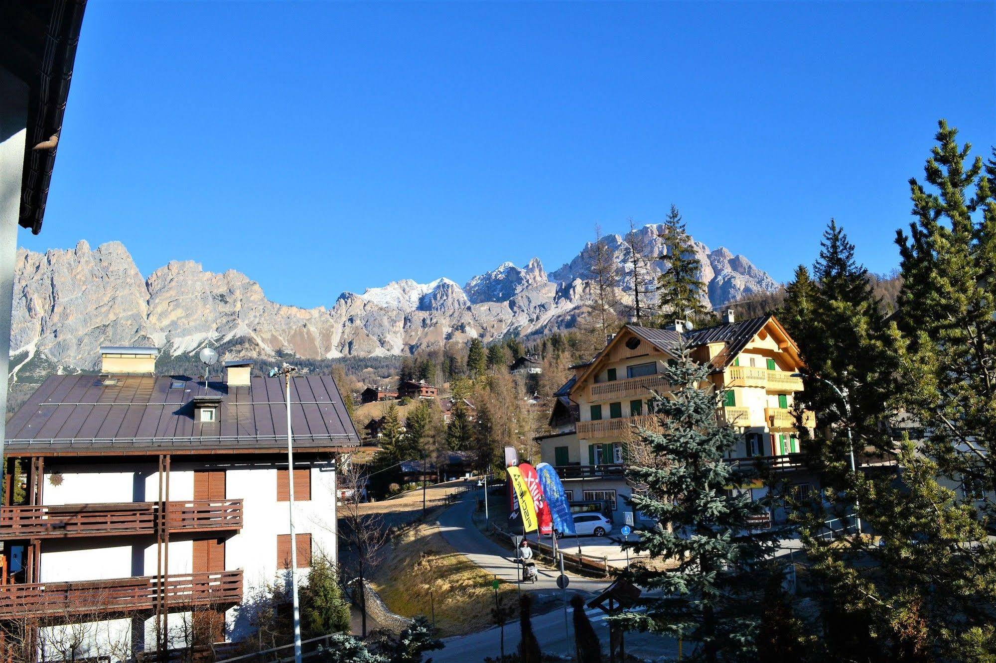 Hotel Serena