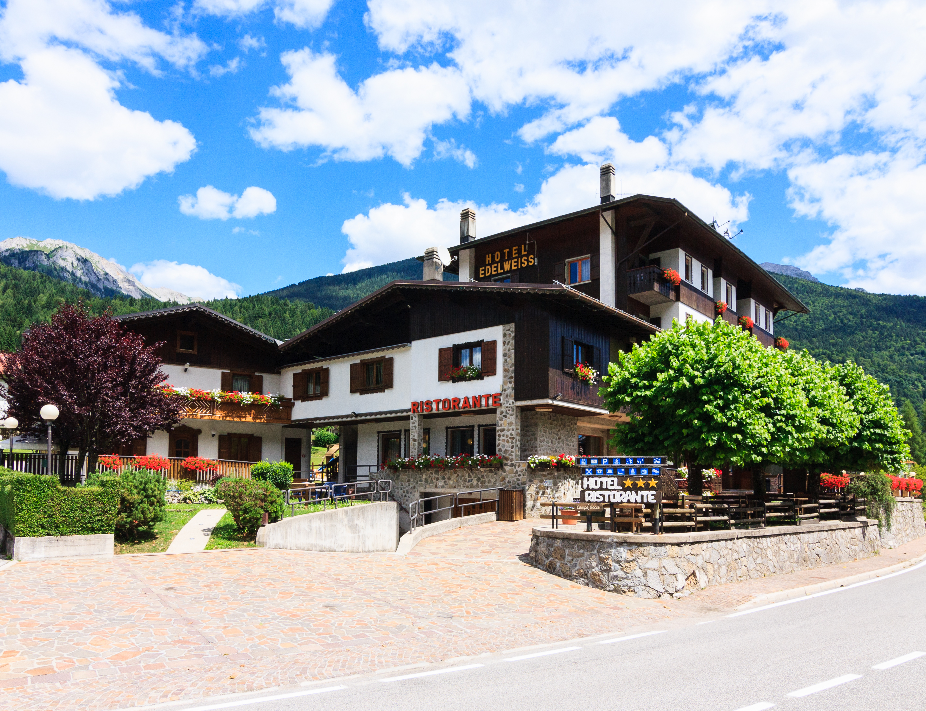 Hotel Edelweiss