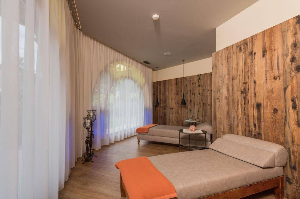 Dolomiten Wellness Residenz Mirabell