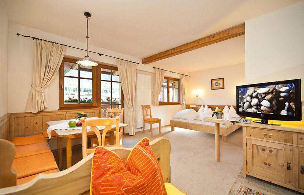 Dolomiten Wellness Residenz Mirabell