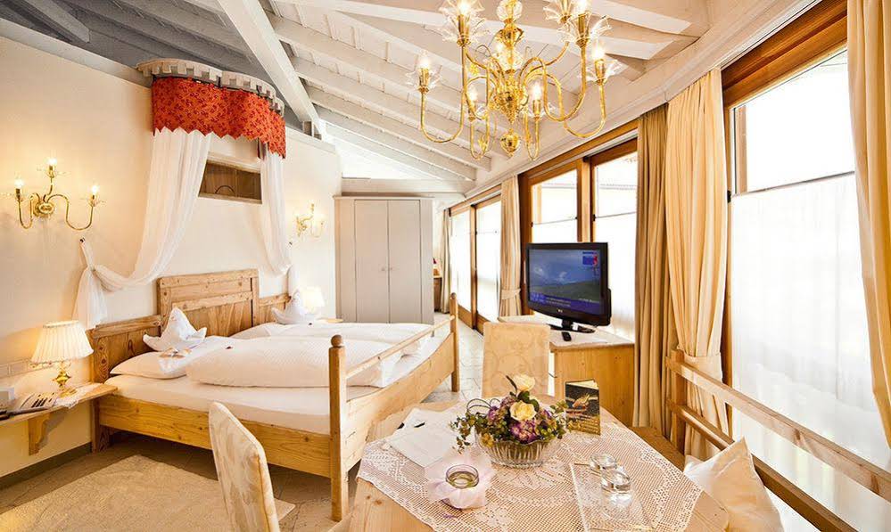 Dolomiten Wellness Residenz Mirabell